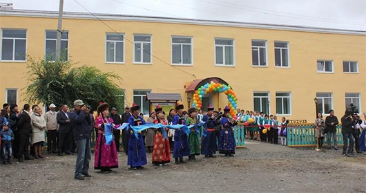 Партнер «профайн РУС» остеклил дом культуры в Забайкальском крае