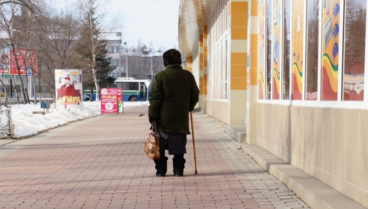 Ветеран труда из Владивостока осталась без окон и с кредитом на сотни тысяч рублей
