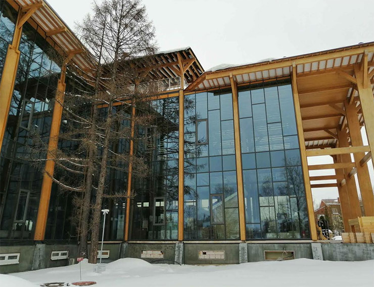 В середине февраля представители REHAU встретились с командой завода Good Wood, специализирующегося на возведении домов «под ключ» из натуральной древесины.