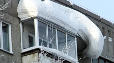 Очистка балконных и оконных козырьков остаётся на ответственности жильцов