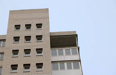 Суд оштрафовал виновного в обрушении балкона в доме у Французского сквера на 10 тыс рублей