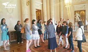 Компания «Окна Петербурга» организовали экскурсионную поездку в гатчинский дворец для подопечных Волосовского детского дома 