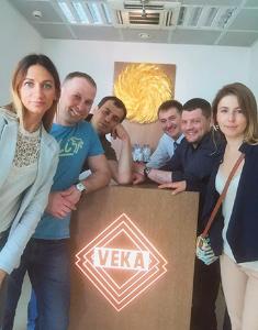 Победители акции от компании ТД «ВЕКА» посетили завод VEKA в Москве