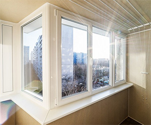 В Калининграде «ПИФ Жилье» выплатит 550 000 рублей за отказ заменить некачественные окна