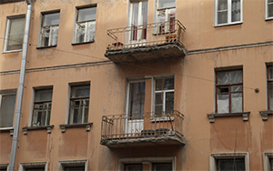 Жилинспекция Санкт-Петербурга: почти половина проверенных фасадов и балконов нуждается в ремонте