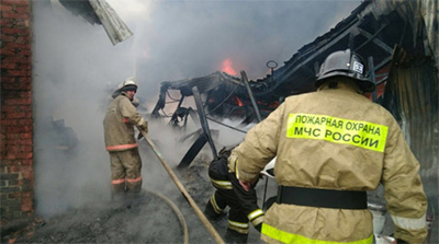 Возгорание в цехе пластиковых окон на Кубани ликвидировано, пострадавших нет – МЧС