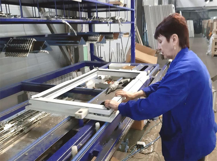 Окна «АНКО» с фурнитурой Winkhaus производятся на высокотехнологичном оборудовании, под постоянным контролем качества