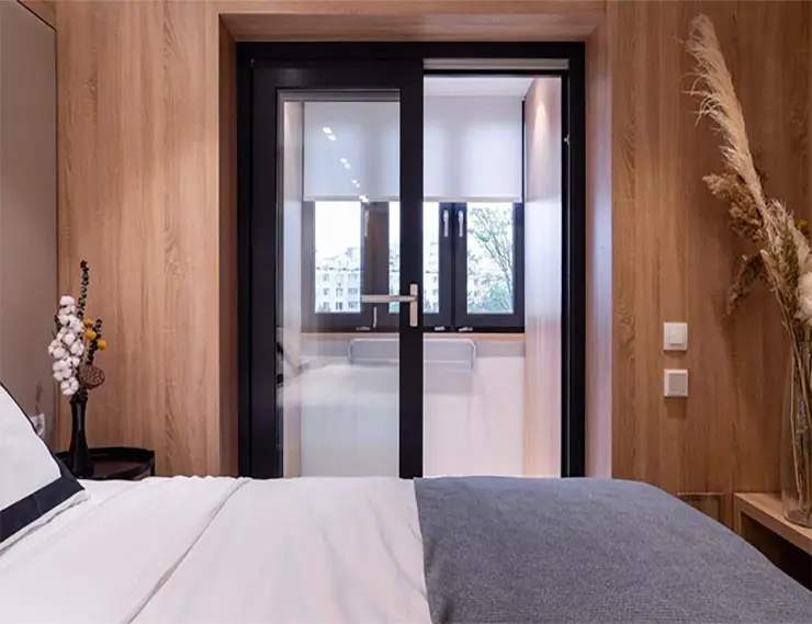 Интерьер квартиры выполнен в минималистичном скандинавском стиле