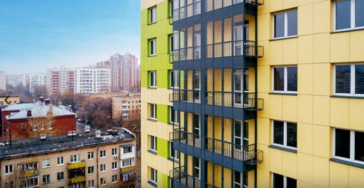 Балкон или лоджия будет в каждой квартире для переселенцев из хрущевок в Москве