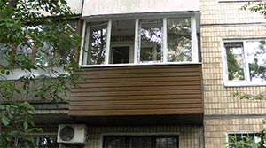 Застеклять балкон в Алматы можно будет только по единому стандарту