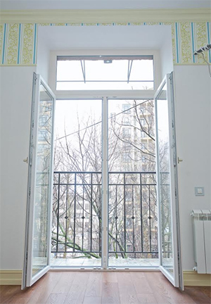 «РОТО ФРАНК» и Satels установили окно для финалистки конкурса журнала AD