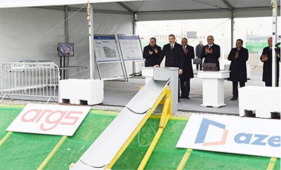 Президент Азербайджана заложил фундамент завода по производству стекла 