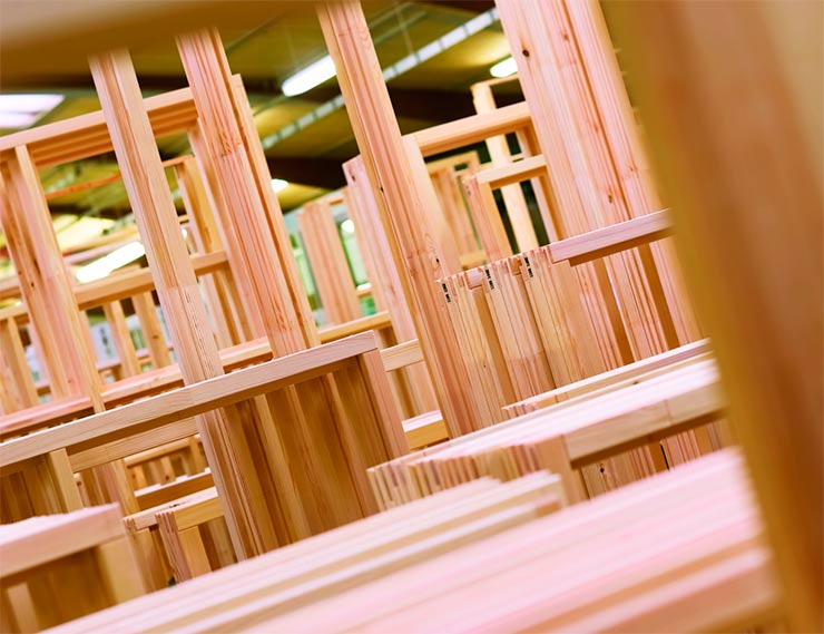 Производство деревянных окон и дверей на Кубани выставили на торги