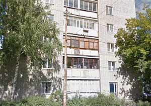 Всё-таки расстеклять? Жителей Екатеринбурга поторопили с решением о внешнем виде балконов