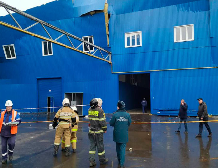 На заводе по производству окон и дверей в Орловской области произошел взрыв