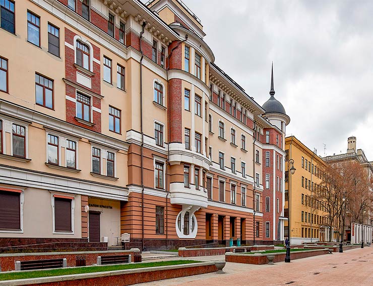 Старинным палатам в Лаврушинском переулке вернут исторические окна