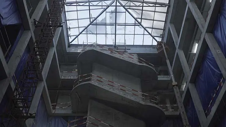 Уникальный стеклянный атриум в виде пирамиды украсил новый кампус НГУ 