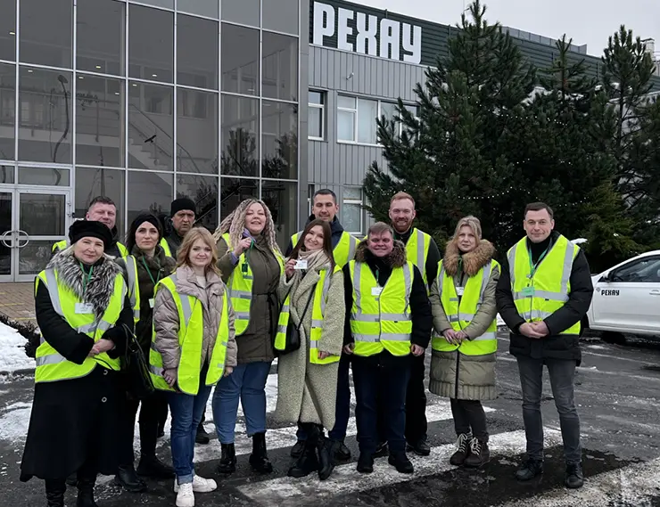 Победители совместной акции «РЕХАУ» и «Окна Панорама» посетили завод в Гжели