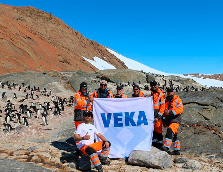 Окна VEKA – надежная защита от холода даже в Антарктиде
