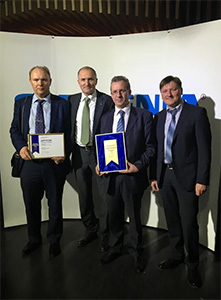 Компания «Окна Мастер» была признана победителем в номинации «Производство года» в Премии «Лучшая оконная компания года» по версии tybet.ru
