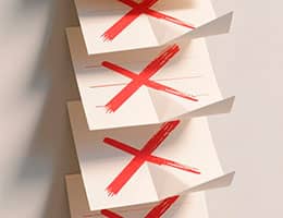 После ЧП Госжилинспекция потребовала проверить незаконные балконные конструкции class= После ЧП Госжилинспекция потребовала проверить незаконные балконные конструкции