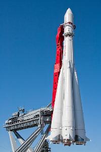 Оконная Компания «ШТЕРН» поздравляет с 55-ой годовщиной первого полета человека в космос!