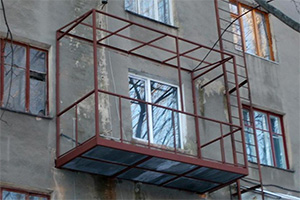 В Таллинне проверят состояние балконов панельных пятиэтажек построенных в советское время