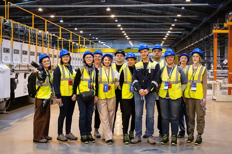 Пресс-тур и экскурсия на стекольный завод «Ларта Гласс» в Раменском. Ноябрь, 2024 Пресс-тур и экскурсия на стекольный завод «Ларта Гласс» в Раменском. Ноябрь, 2024