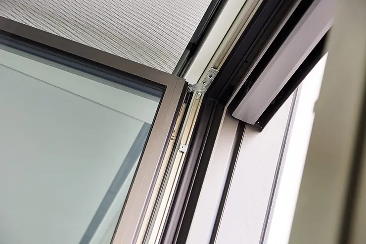 Фурнитура для алюминиевых окон Roto AL Designo Фурнитура для алюминиевых окон Roto AL Designo