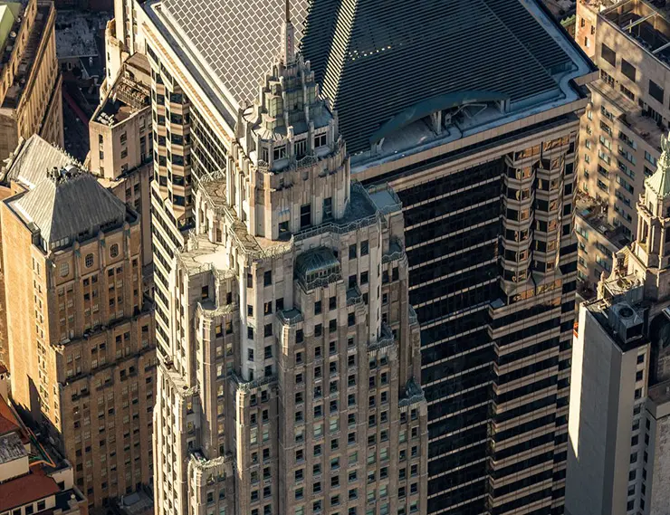 Нью-йоркский небоскреб «Американ-Интернешнл-билдинг» в стиле ар-деко