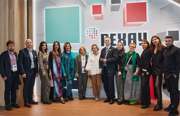 Дизайнеры и архитекторы на стенде «РЕХАУ» Дизайнеры и архитекторы на стенде «РЕХАУ»