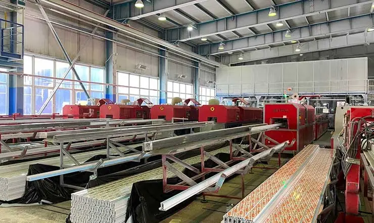 Один из производственных корпусов на заводе «ЭксПроф» Один из производственных корпусов на заводе «ЭксПроф»