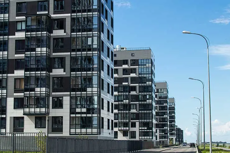 Остекление ПВХ-конструкциями объектов МКД Остекление ПВХ-конструкциями объектов МКД