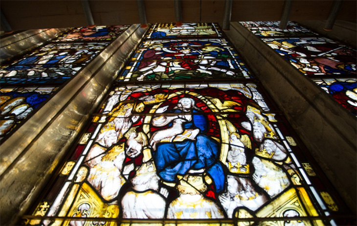 После десяти лет работы закончилась реставрация Большого восточного окна Йоркского собора