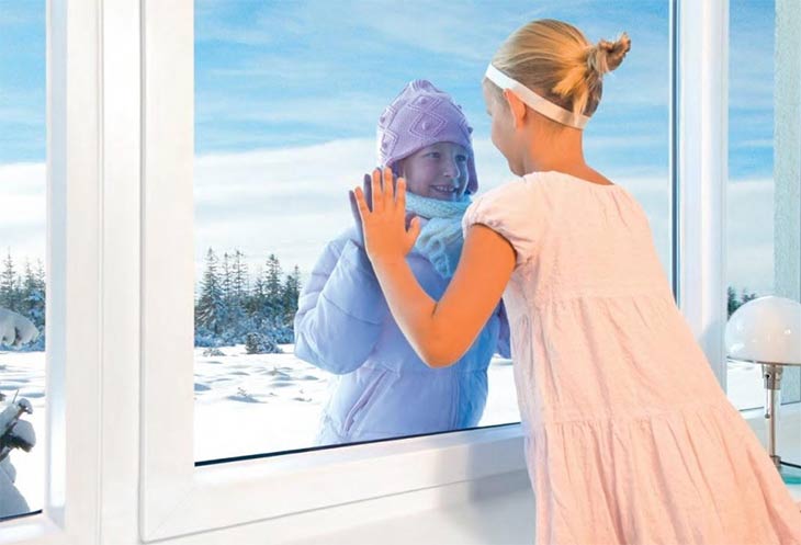 Эксперты Премии WinAwards Russia 2017 советуют, как просто предотвратить выпадение конденсата на окнах зимой