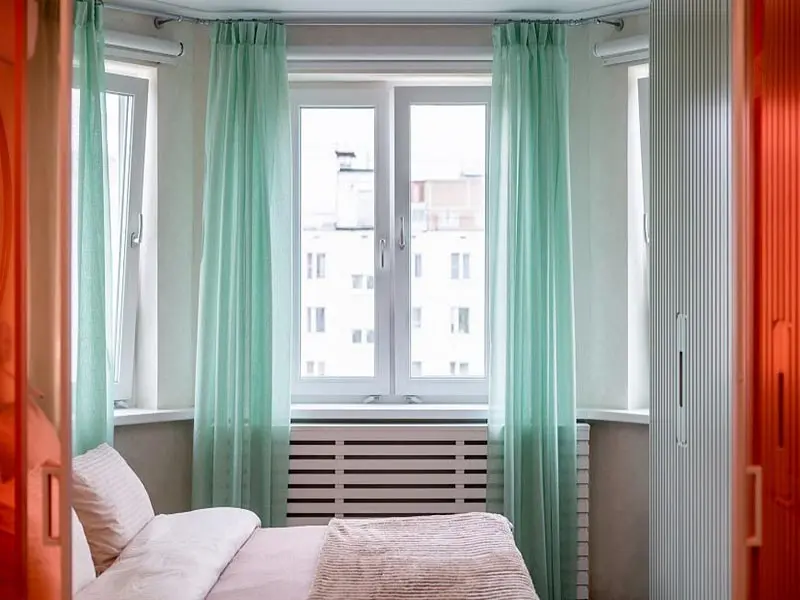 Пятикамерные энергосберегающие профильные системы KÖMMERLING 76 в московской квартире